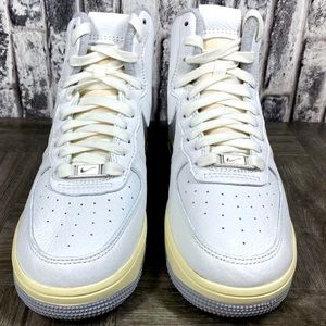 Nike Women's Air Force 1 High Sculpt DC3590-101 Women size 8